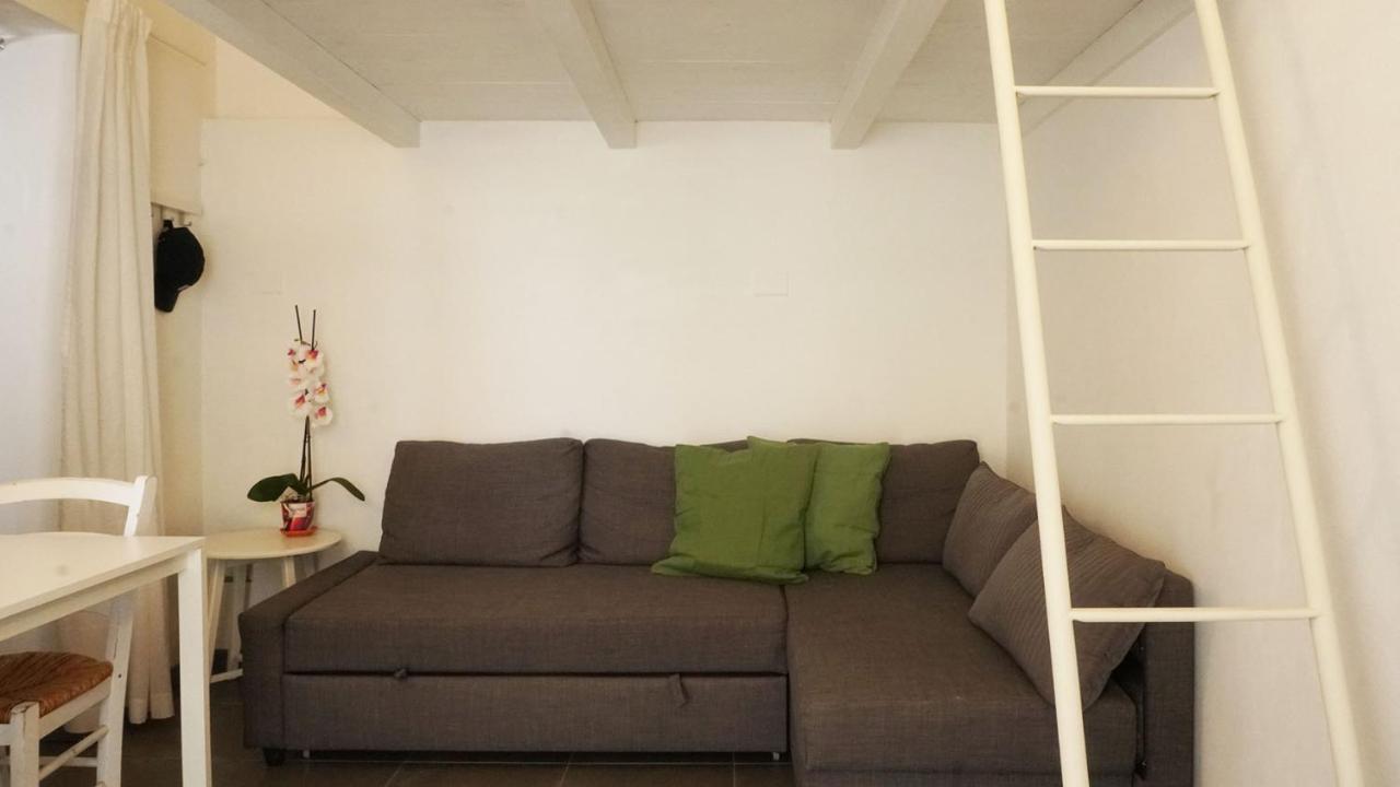 Dependance In Villa Con Piscina Syracuse Bagian luar foto
